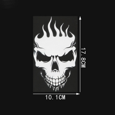 QYPF Coolest FLAMES Skull Decoration Αυτοκόλλητο αυτοκινήτου Μαύρο ασημί βινύλιο αξεσουάρ μοτοσυκλέτας Γραφικό C16-0182