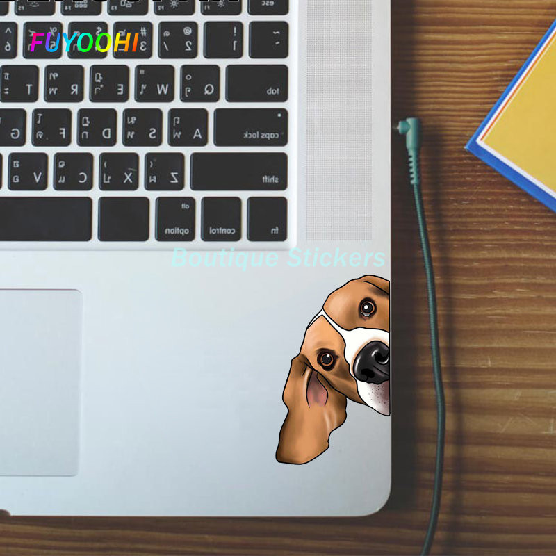 FUYOOHI Play matricák a Beagle rajzfilmhez Peeking vinyl autómatricák Vízálló hűtőszekrény Fényvédő Vicces autódísz