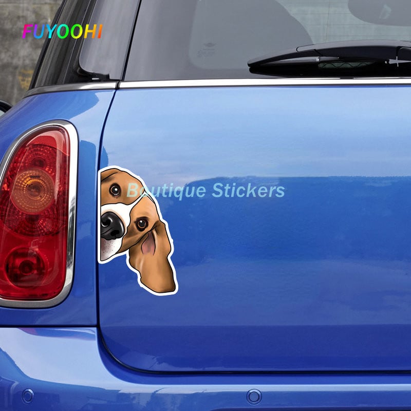 FUYOOHI Play matricák a Beagle rajzfilmhez Peeking vinyl autómatricák Vízálló hűtőszekrény Fényvédő Vicces autódísz