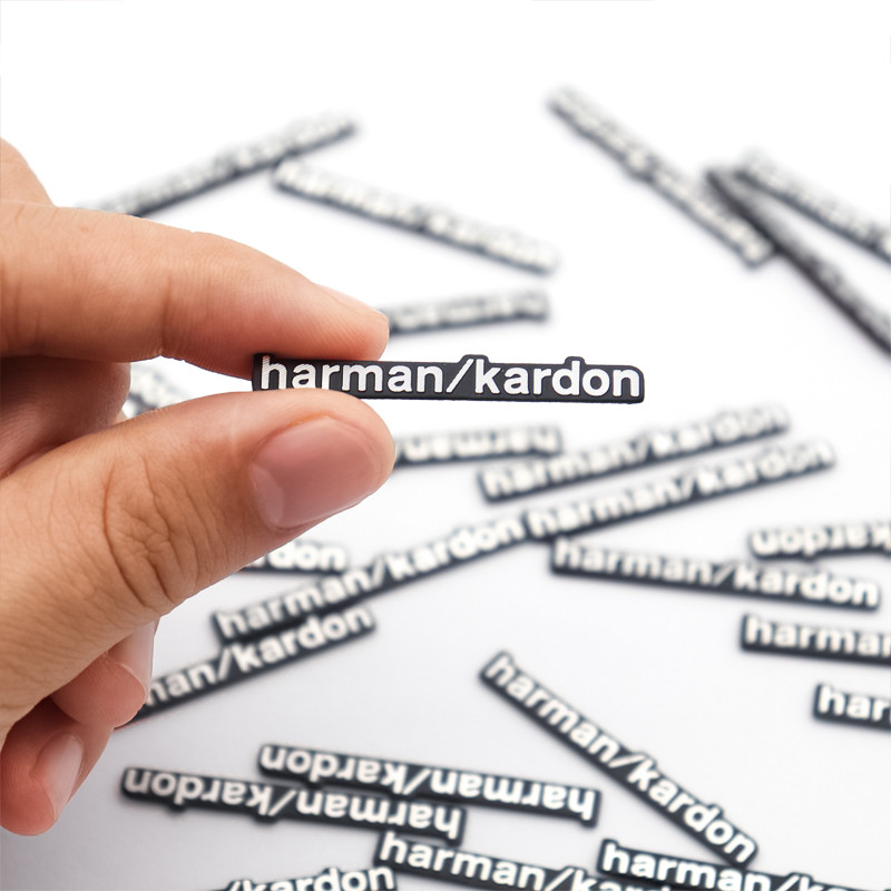 Autocolante audio harman/kardon din aluminiu pentru BMW E39 E36 F30 E46 E90 E60 F10 F20 X5 E70 E53 E30 E92 E87 X3 E83 F25 X6 E71 F11 M