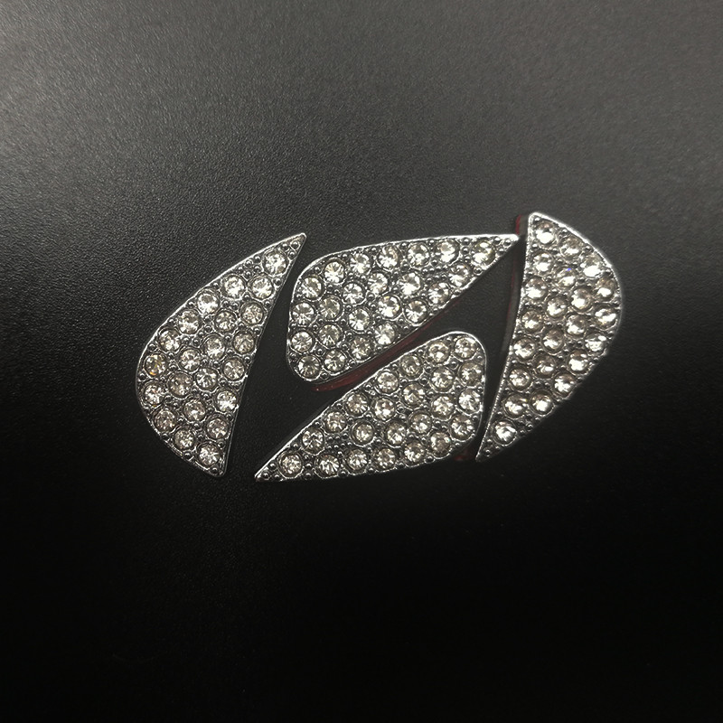 1 бр. Лого на волана на автомобила Кристали Аксесоари за декоративни пръстени с диаманти Волан Искрящ интериорен стайлинг на автомобила