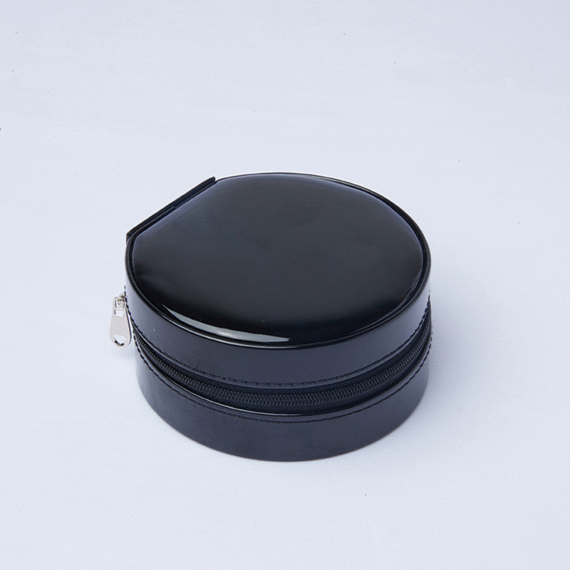 2021 Afișaj Organizator de bijuterii Cutii pentru bijuterii de călătorie Cutie portabilă pentru bijuterii de călătorie Organizator de depozitare din piele Suport pentru cercei