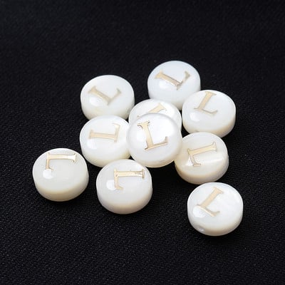 10/30 τμχ/παρτίδα Φυσικές χάντρες κοχυλιών 8 χιλιοστών Στρογγυλές κάθετες τρύπες με γράμματα αλφάβητου χάντρες για κοσμήματα κατασκευής Diy βραχιόλι κολιέ