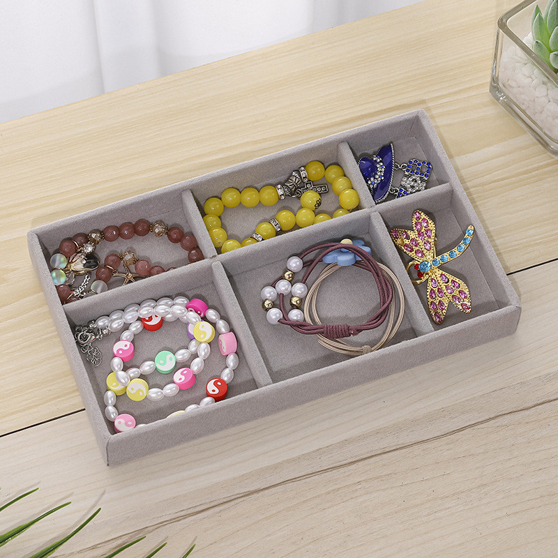 Ékszerdoboz szürke puha bársony ékszer fülbevaló nyaklánc medál karkötő tárolótálca kijelzőszervező