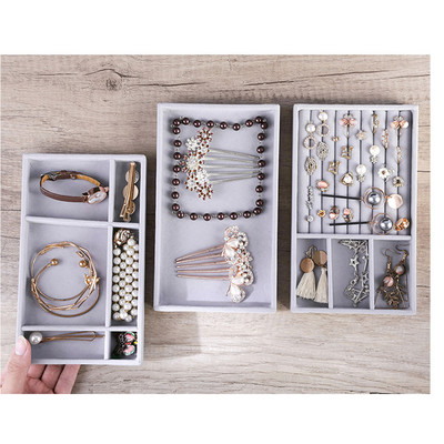 Karštas išpardavimas Mada Nešiojami aksominiai papuošalai Žiedai Papuošalai Vitrina Dėžutės dėklo laikiklis Auskarų papuošalų laikymo vitrina