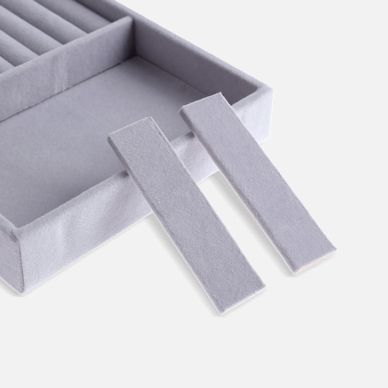 Karštas išpardavimas Mada Nešiojami aksominiai papuošalai Žiedai Papuošalai Vitrina Dėžutės dėklo laikiklis Auskarų papuošalų laikymo vitrina