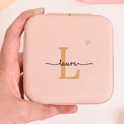 PERSONALIZUOTA PAPUOŠALŲ DĖŽUTĖ Pamergių papuošalų laikymo Kelioninis dėklas papuošalams Pamergės pasiūlymas vestuvinio dušo dovana