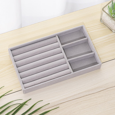 „Fannelette“ papuošalų ekranas, sukraunamas išskirtinis papuošalų laikiklis, nešiojamasis žiedas, auskarai, karoliai.