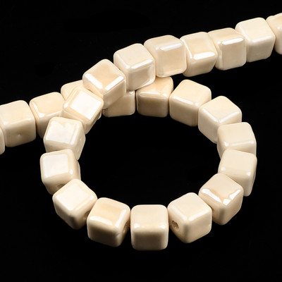 Moodsad värvid 6mm/8mm/10mm kandilised helmed kuubik keraamilised helmed ise 2,0mm auguga helmed Käsitsi valmistatud portselanist helmed ehete valmistamiseks