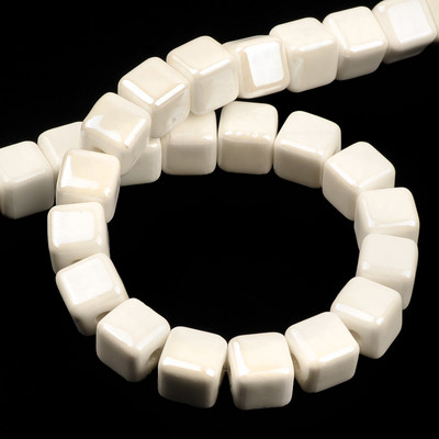 Moodsad värvid 6mm/8mm/10mm kandilised helmed kuubik keraamilised helmed ise 2,0mm auguga helmed Käsitsi valmistatud portselanist helmed ehete valmistamiseks