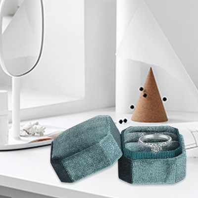 Kaheksanurkne velvetist sõrmuse karbihoidja ehete korraldaja kaelakee kõrvarõngad ehtehoidja tseremoonia tüdrukute ettepanekud