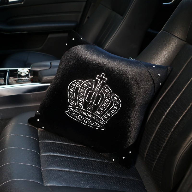 Lila Crystal Crown autóbelső kiegészítők Plüss autós nyakpárna Bling gyémánt csont alakú jármű fejtámla párnával
