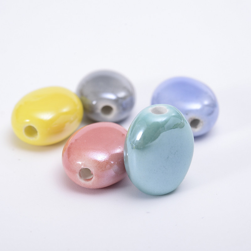 Mărgele ceramice ovale plate de 14 * 12 mm Mărgele libere din porțelan de culoare solidă pentru realizarea de bijuterii, bricolaj, brățări, colier, accesorii, comerț cu ridicata