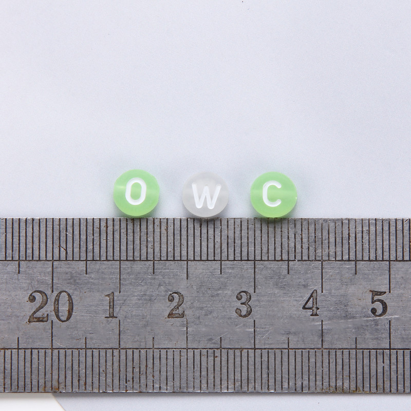 100 komada 4*7 mm mješovitih okruglih perli sa slovima abecede privjesci Višebojna akrilna narukvica Ogrlica za izradu nakita DIY dodaci