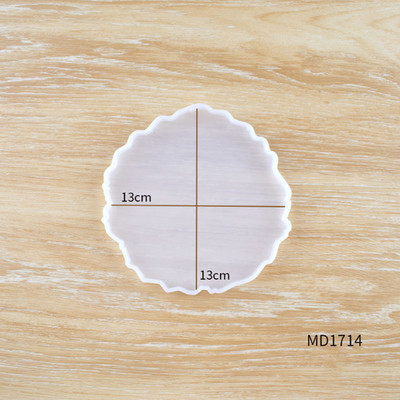 1 tk Ebaregulaarsed alustealuste silikoonvormid UV-epoksüvaiguvormid veiniklaasi kohvialuste kandiku valmistamiseks, ehete tööriistad