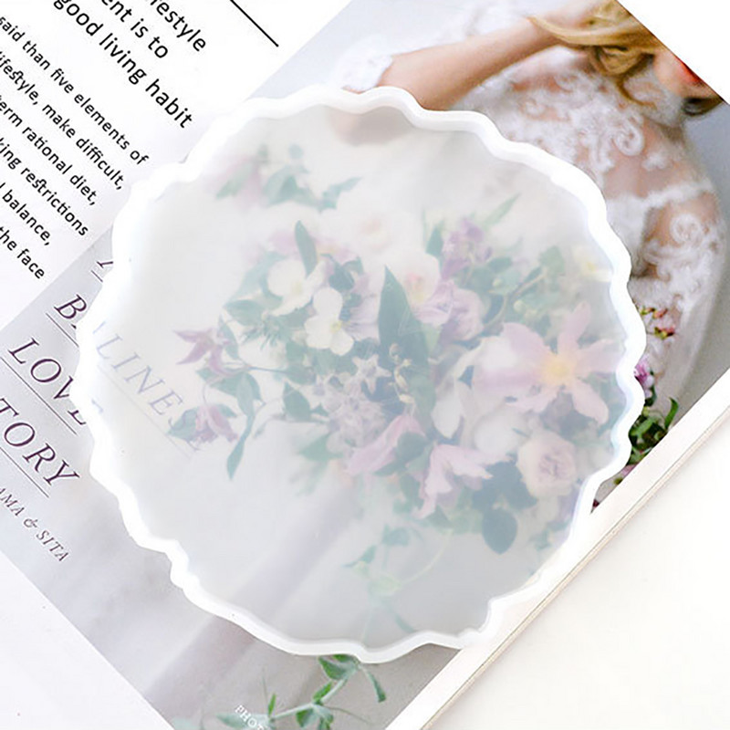 1 tk Ebaregulaarsed alustealuste silikoonvormid UV-epoksüvaiguvormid veiniklaasi kohvialuste kandiku valmistamiseks, ehete tööriistad