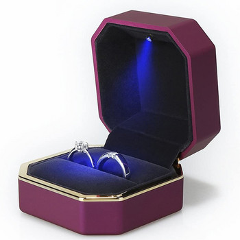 Луксозна кутия за пръстени Квадратна кадифена калъфка за сватбен пръстен Кутия за подарък за бижута с LED светлина за предложение Годежна сватба