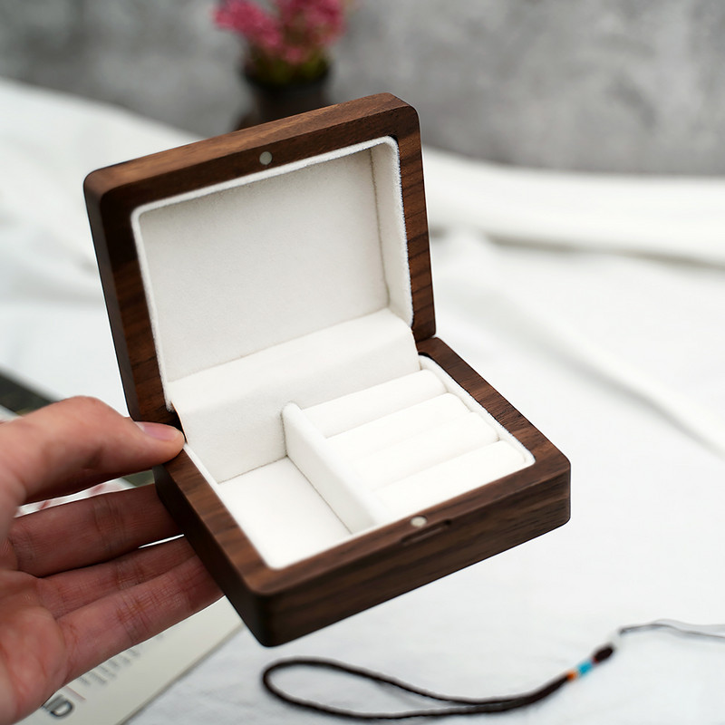 Putna retro drvena kutija Drvena kutija za pakiranje nakita Vjenčani prsten Ogrlica Narukvica Organizator Žene Muškarci Izložbena kutija Poklon za par