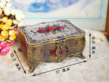 Vinatge Butterfly / Flower Desktop κουτί αποθήκευσης κοσμημάτων κράμα Μεταλλικό κουτί κοσμημάτων Κολιέ Κρεμαστό δαχτυλίδια Δώρα Θήκη αποθήκευσης Z067
