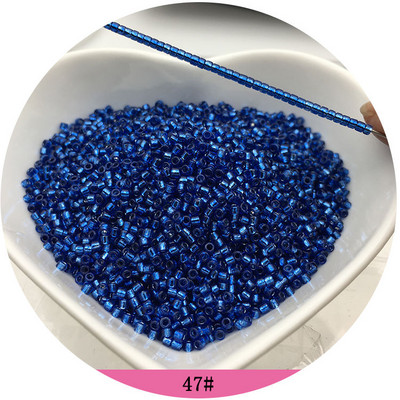 11/0 Egységes üveggyöngyök 1,3x1,6 mm Gyakran használt távtartó fémes színű maggyöngyök varázslatok barkácsoláshoz, kézműves ékszer karkötő készítéshez
