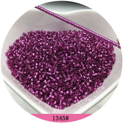 11/0 Egységes üveggyöngyök 1,3x1,6 mm Gyakran használt távtartó fémes színű maggyöngyök varázslatok barkácsoláshoz, kézműves ékszer karkötő készítéshez