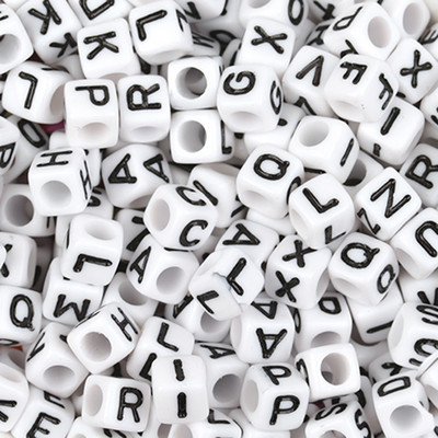 100 τεμάχια/Παρτίδα Μοντέρνα ακρυλικά τετράγωνα αλφάβητα χάντρες με μεγάλη τρύπα γράμμα Loose spacer Bead κοσμήματα χειροποίητα βραχιόλια κατασκευής
