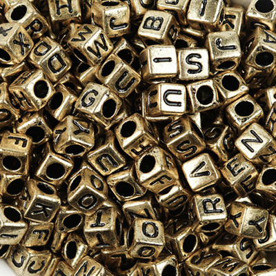 100 τεμάχια/Παρτίδα Μοντέρνα ακρυλικά τετράγωνα αλφάβητα χάντρες με μεγάλη τρύπα γράμμα Loose spacer Bead κοσμήματα χειροποίητα βραχιόλια κατασκευής