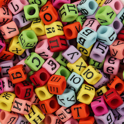 100 τεμάχια/Παρτίδα Μοντέρνα ακρυλικά τετράγωνα αλφάβητα χάντρες με μεγάλη τρύπα γράμμα Loose spacer Bead κοσμήματα χειροποίητα βραχιόλια κατασκευής