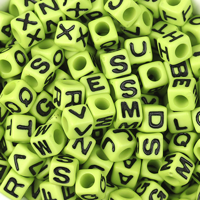 100 τεμάχια/Παρτίδα Μοντέρνα ακρυλικά τετράγωνα αλφάβητα χάντρες με μεγάλη τρύπα γράμμα Loose spacer Bead κοσμήματα χειροποίητα βραχιόλια κατασκευής