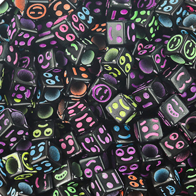 100 τεμάχια/Παρτίδα Μοντέρνα ακρυλικά τετράγωνα αλφάβητα χάντρες με μεγάλη τρύπα γράμμα Loose spacer Bead κοσμήματα χειροποίητα βραχιόλια κατασκευής