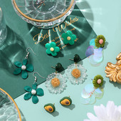 1 set kompleta naušnica. Jednostavna kukica za naušnice u obliku cvijeta. Naušnice s privjeskom. Za početnike. Komplet dodataka za izradu naušnica.