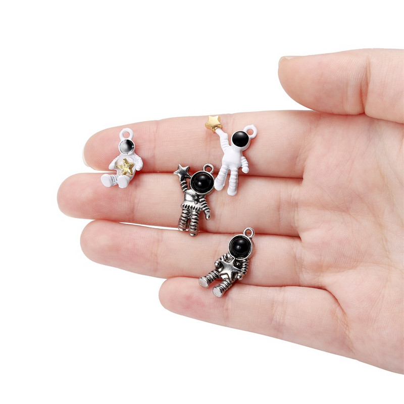 10db Charms Space Man Universe Astronaut Star Antik ezüst színű medálok barkácsoláshoz tibeti ékszerek készítéséhez kézzel készített kiegészítők