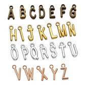 26-30db Charms Alphabet AZ Letters Antik ezüst színű medálok barkácsolás, kézzel készített tibeti ékszer
