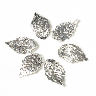 50 db 7 színű 10x18 mm-es filigrán sárgaréz lebegő levelű medálok medálok ékszerkészítéshez Ólom- és nikkelmentes fém barkácsleletek