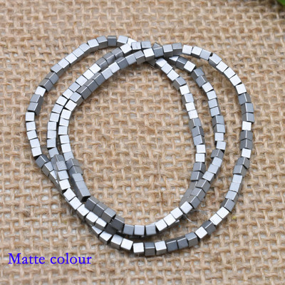 2/3/4 mm bevonatú, színezett természetes kő hematit kocka négyzet alakú laza távtartó gyöngyök barkács ékszerhez 15"
