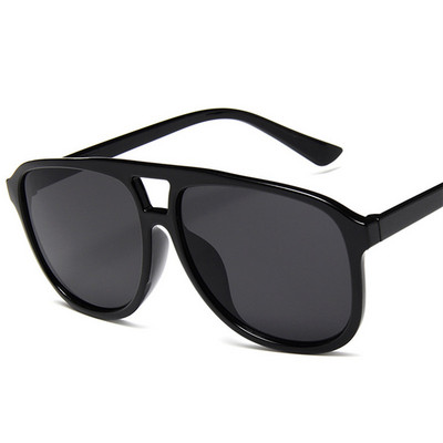 Vanad ülisuured ruudukujulised päikeseprillid naistele Bränd Disainer Retro ristkülikukujulised päikeseprillid Naistele Kommivärvi prillid Juhi prillid