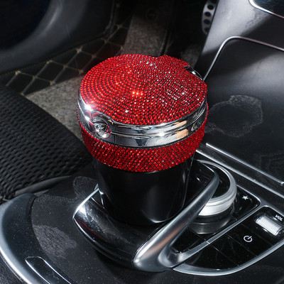 Automobilio peleninė su LED šviesa deimantiniu cigaru cigarečių pelenų padėklas dūmų puodelio laikiklis laikymo puodelis Automobilių priedai Moterų interjeras