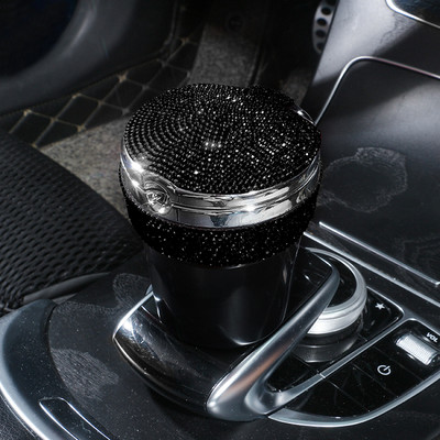 Automobilio peleninė su LED šviesa deimantiniu cigaru cigarečių pelenų padėklas dūmų puodelio laikiklis laikymo puodelis Automobilių priedai Moterų interjeras