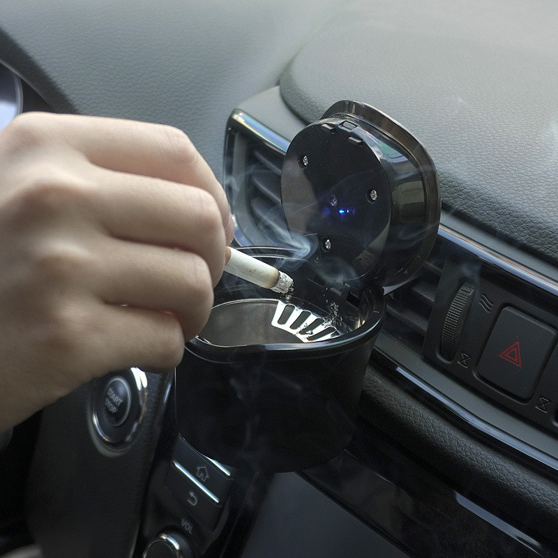 Scrumieră auto cu lumină și capac Tuyere Creative Mini mașină Frasin mașină Rechizite interior auto