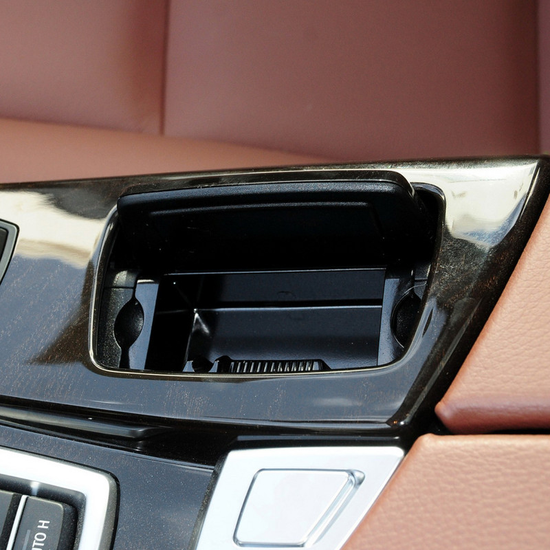 Fekete műanyag középkonzol hamutartó összeszerelő doboz Bmw 5 sorozathoz F10 F11 F18 51169206347