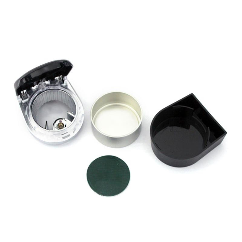 Mini scrumieră auto cu lumini LED Tavă universală portabilă pentru scrumieră cu gaură pentru fumat Accesorii pentru interiorul mașinii ignifugă