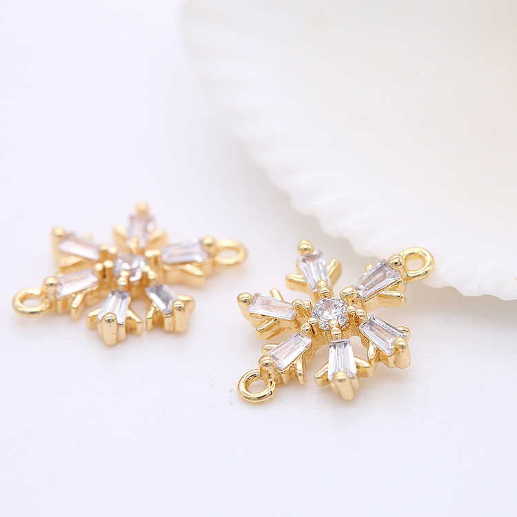 10x13MM 14K arany színű sárgaréz és cirkon 2 lyukú hópehely összekötő medálok medálok ékszerkészítési kellékek