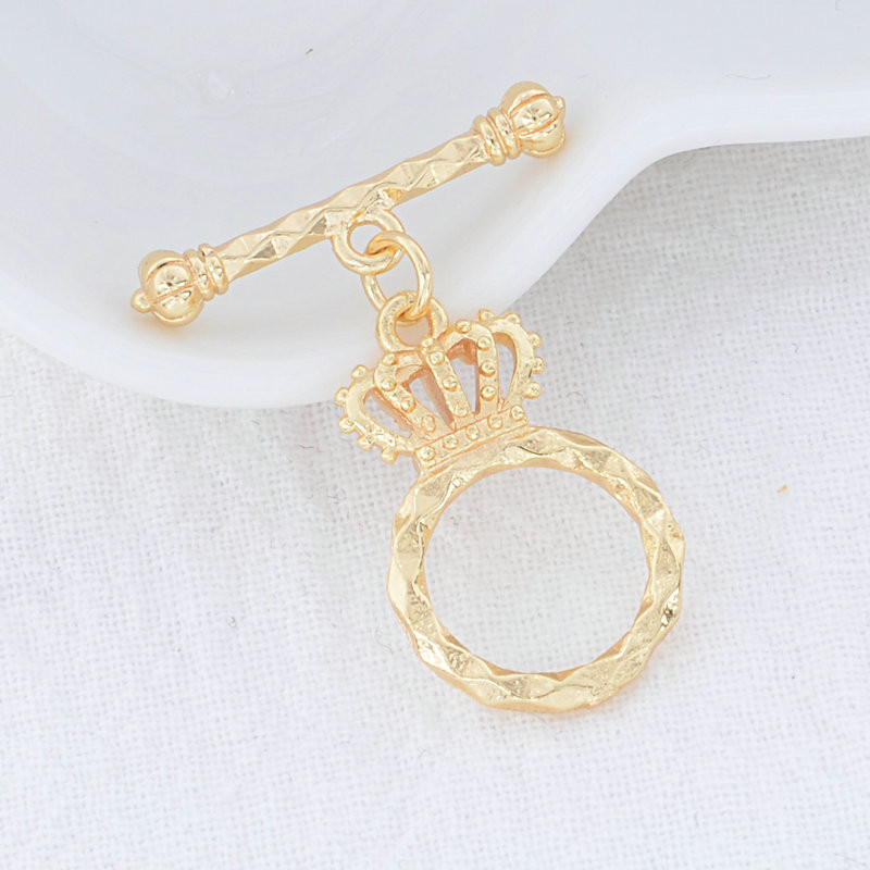 4 készlet 25*24MM 14K aranyozott sárgaréz korona O billenőkapcsok Kiváló minőségű barkács ékszerkészítési kellékek