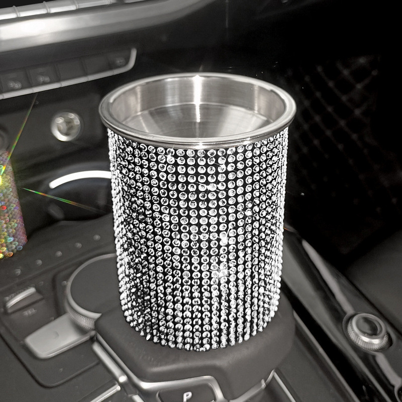 Bling autós kiegészítők belső fényes hamutartó Univerzális autós hamutartó cigarettához Hordozható autós hamutartó Glitter Bling öngyújtó