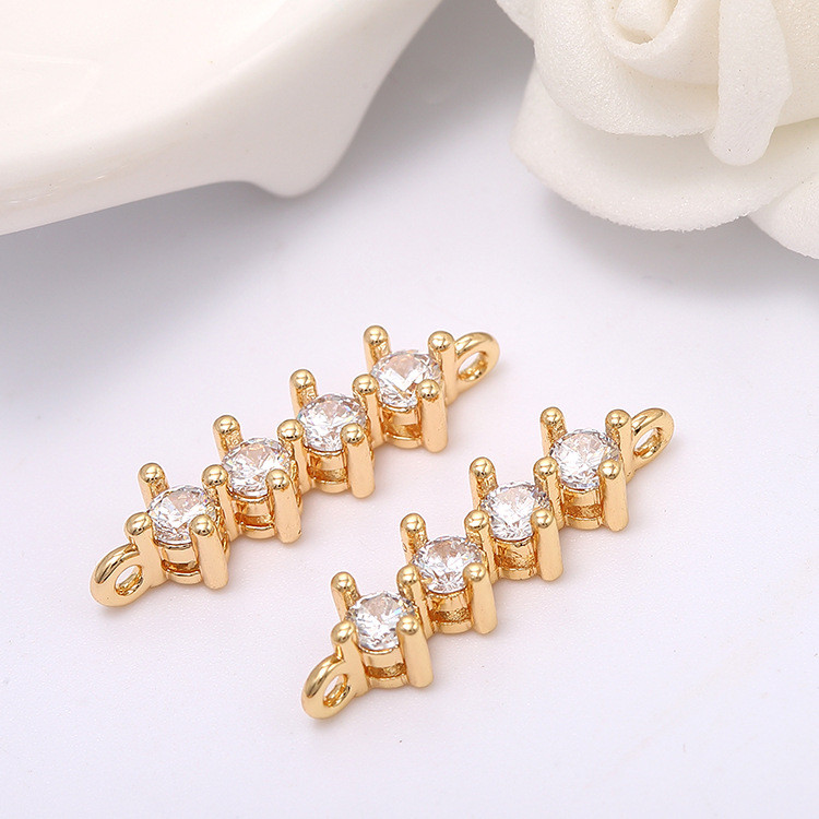 4 DB 5*20MM 14K arany színű sárgaréz és cirkon bűbájok 2 lyukas medálok Ékszerkészítési kellékek Barkácslelet Kiegészítők