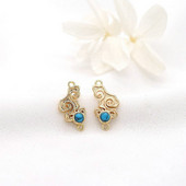 4 vnt., 14K aukso spalvos žalvaris su akmenimis 2 skylutės.