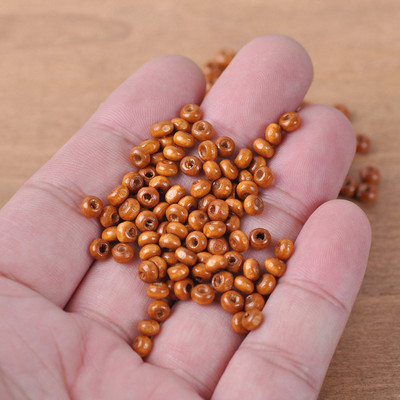 500 vnt. apvalus 4,5 mm padengtas dengtas spalvotas natūralaus medžio mažas laisvas tarpiklis karoliukų partijos, skirtos „pasidaryk pats“ amatams papuošalams gaminti