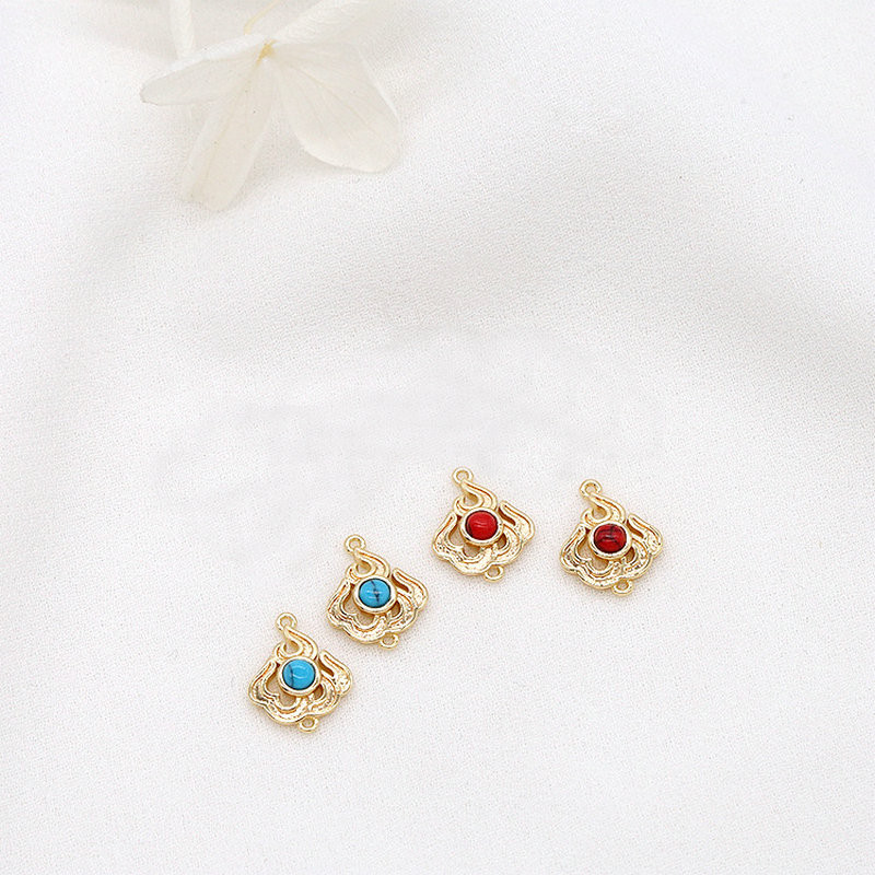 4PCS Златен цвят Месинг с камъни 2 дупки Талисмани Конектор Талисмани във формата на пламък Висулки Консумативи за изработка на бижута Находки направи си сам