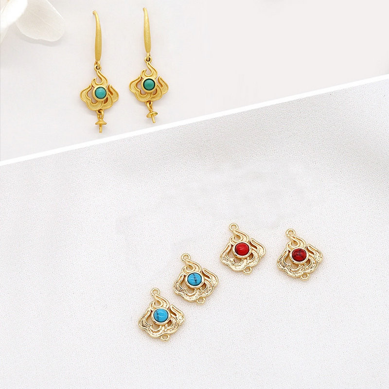 4PCS Златен цвят Месинг с камъни 2 дупки Талисмани Конектор Талисмани във формата на пламък Висулки Консумативи за изработка на бижута Находки направи си сам