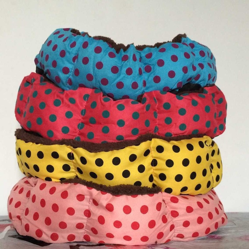 Κρεβάτι σκύλου για μικρό κατοικίδιο Κρεβάτι χαριτωμένο σκυλόσπιτο με κουκκίδες στάμπα για κατοικίδια Κρεβάτι γάτας κατοικίδιο κατοικίδιο γάτα κρεβατάκι σκύλου Κρεβάτι για κατοικίδια προμήθειες για μικρούς σκύλους και γάτες